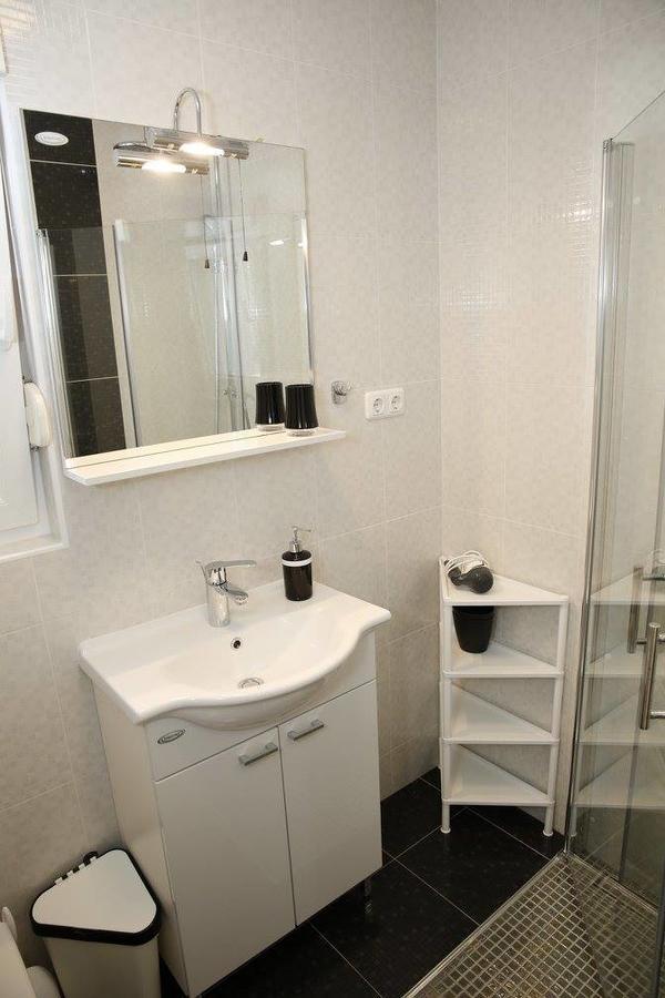 Apartments Simic Водице Экстерьер фото